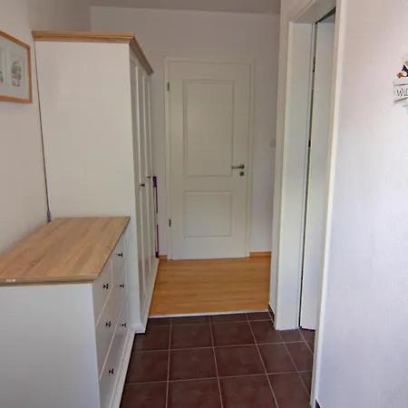 Appartementhaus In 아파트 트라센하이드